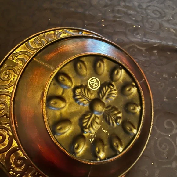 Gorgeous bowl with intricate design - Picture 4 of 4